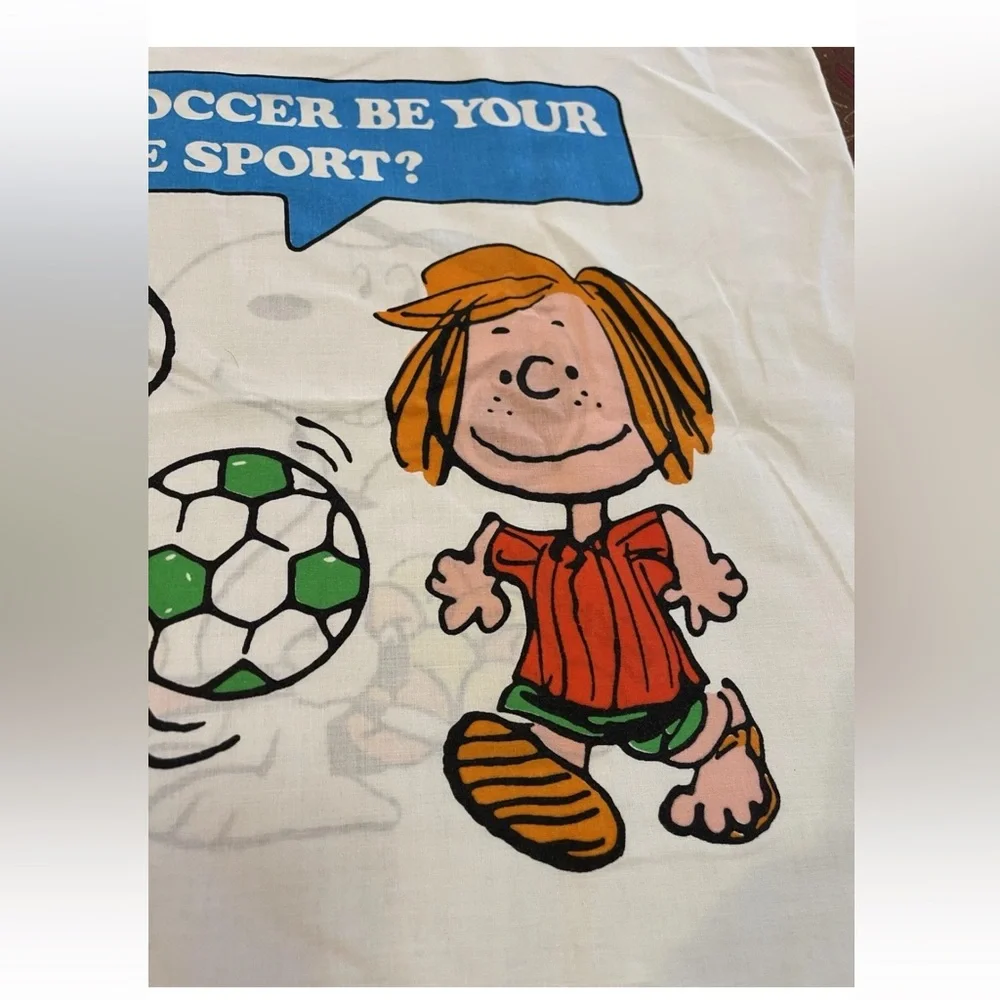 Vintage 1970s Peanuts Soccer Tennis Pillowcase snoopy Woodstock peppermint patty